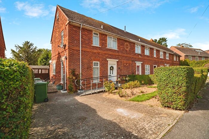 3 Bedroom End Of Terrace House For Sale In Dawlish Crescent, Weymouth, Dorset, DT4
