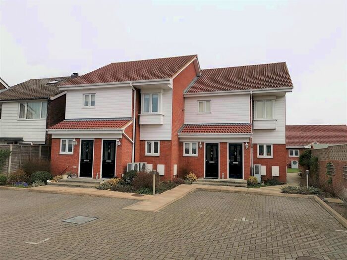 2 Bedroom Flat To Rent In Ashmead Close, Ashford TW15