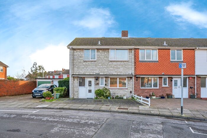 3 Bedroom End Terrace House For Sale In Monckton Road, Portsmouth, Hampshire, PO3