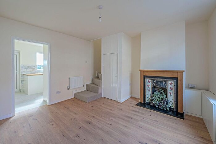 2 Bedroom End Of Terrace House For Sale In Barr Street, Dudley, DY3