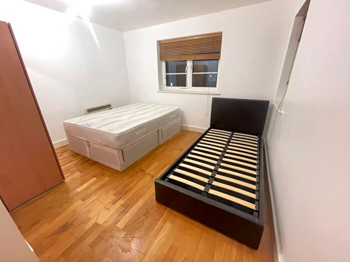 1 Bedroom Flat To Rent In Bellevue Court, A High Road, London, N22