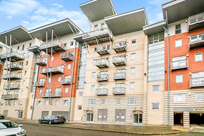 2 Bedroom Flat To Rent In River View, Low Street, Sunderland, Tyne And Wear, SR1