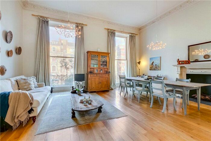 2 Bedroom Flat To Rent In Cromwell Road, Kensington, London, SW5