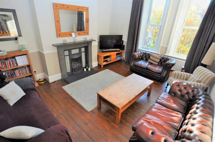 2 Bedroom Flat To Rent In Grosvenor Villas, Newcastle Upon Tyne, NE2