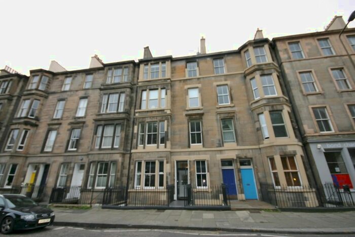 3 Bedroom Flat To Rent In East London Street, Broughton, Edinburgh, EH7