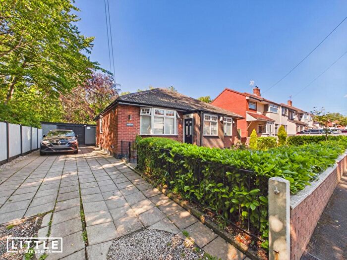 2 Bedroom Bungalow For Sale In Pottery Close, Whiston, L35