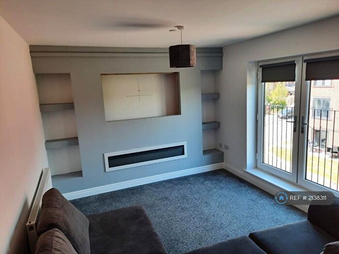 2 Bedroom Flat To Rent In Farrier Close, Swinton, Manchester, M27