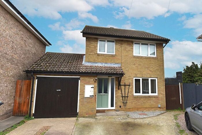 3 Bedroom Detached House For Sale In The Paddock, Somersham, PE28