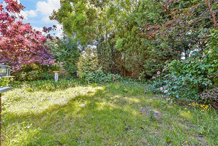 3 Bedroom Detached Bungalow For Sale In Copperfields, Lydd, Romney Marsh, Kent, TN29