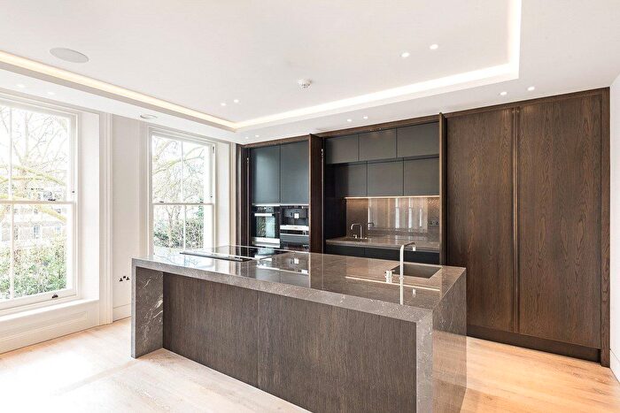 3 Bedroom Flat To Rent In Hempel Gardens, Craven Hill Gardens, London, W2