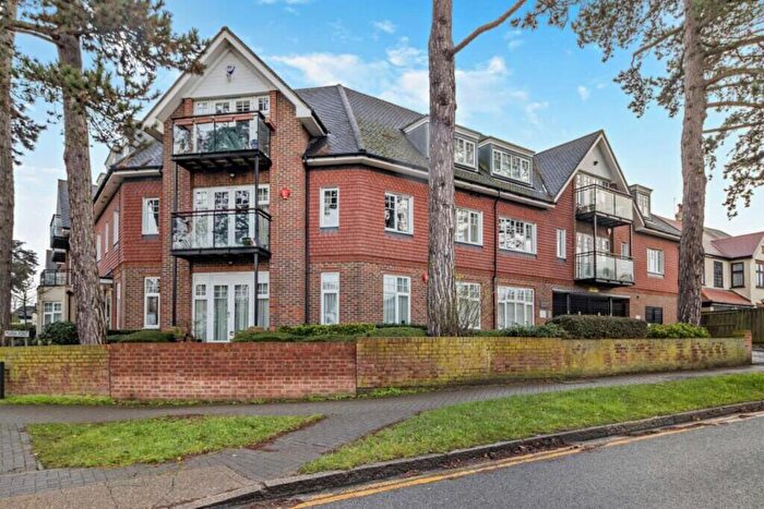 2 Bedroom Flat For Sale In Marsh Point, Marsh Road, Pinner, HA5