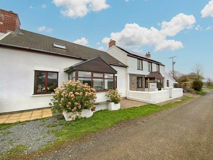 6 Bedroom Cottage For Sale In St. Florence, Tenby, SA70