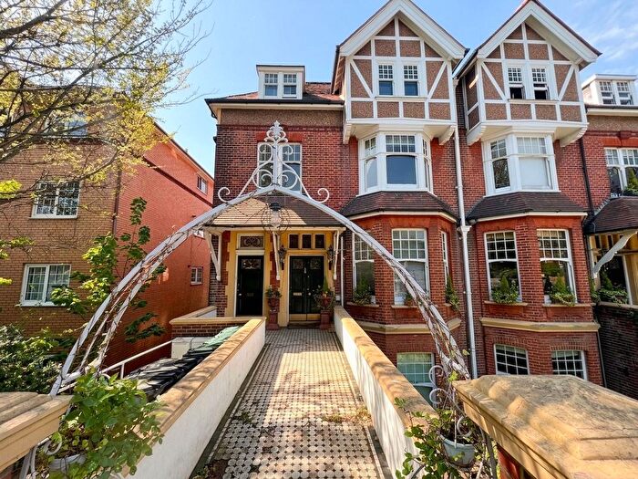 2 Bedroom Flat To Rent In The Drive, The Drive, BN3