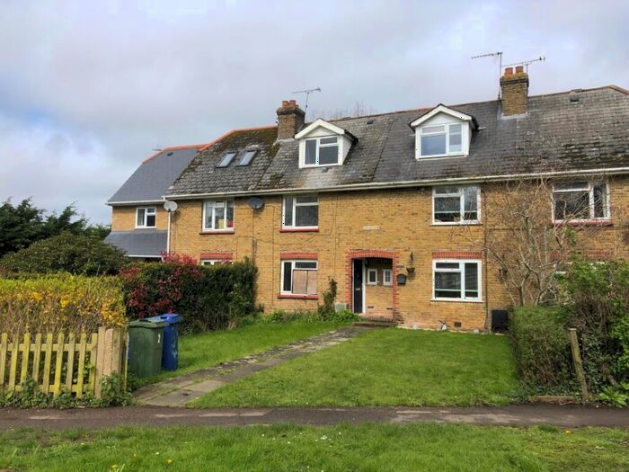 3 Bedroom Cottage For Sale In Poplar View, Boughton-under-Blean, Faversham, Kent, ME13