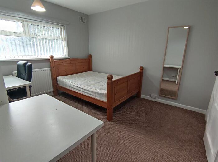 4 Bedroom Terraced House To Rent In Sir Henry Parkes Road, Canley, Coventry, CV4