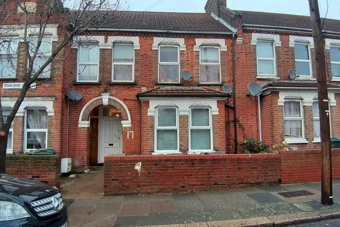 3 Bedroom Flat To Rent In Wimborne Road, London, N17