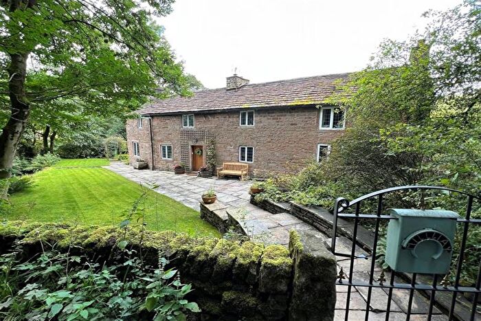 3 Bedroom Detached House For Sale In Ridge Lane, Combs, High Peak, SK23