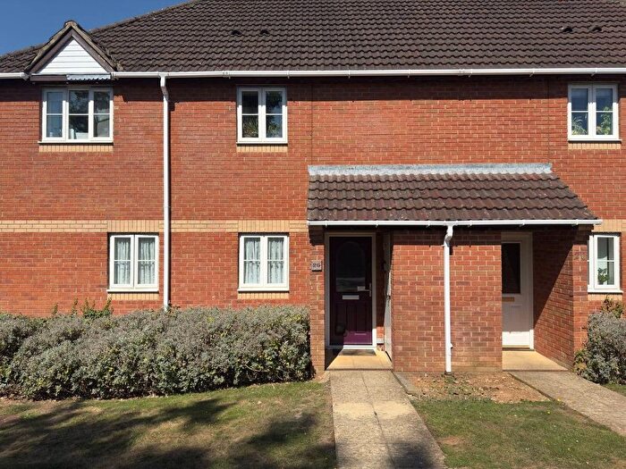 2 Bedroom Maisonette For Sale In Hazel Road, Four Marks, Alton, Hampshire, GU34