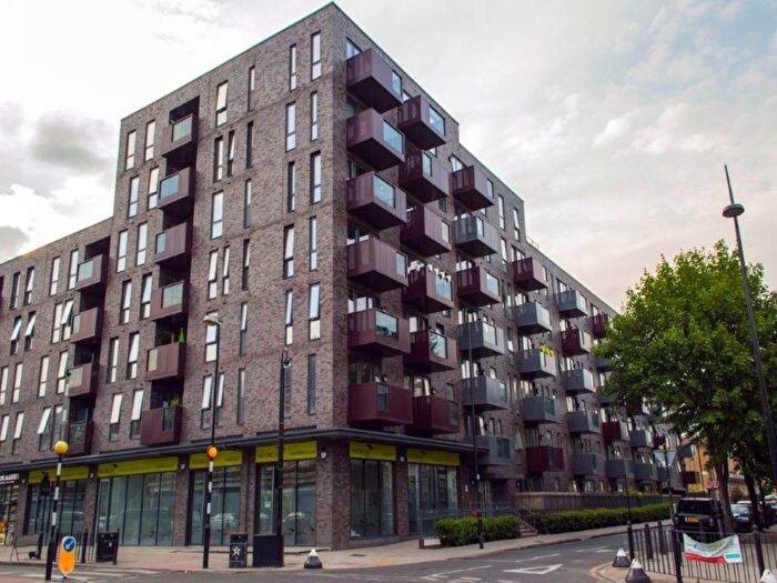 2 Bedroom Flat To Rent In Graciosa Court, Harford Street, London, E1