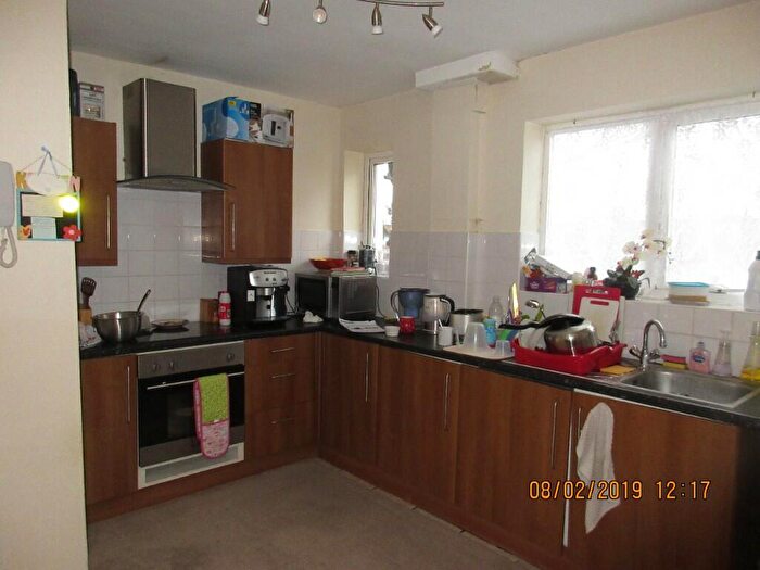 2 Bedroom Flat To Rent In Ashley Road, Poole, Dorset, BH14