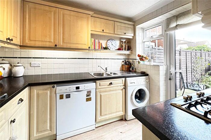 3 Bedroom End Of Terrace House For Sale In Briar Close, Angmering, Littlehampton, West Sussex, BN16
