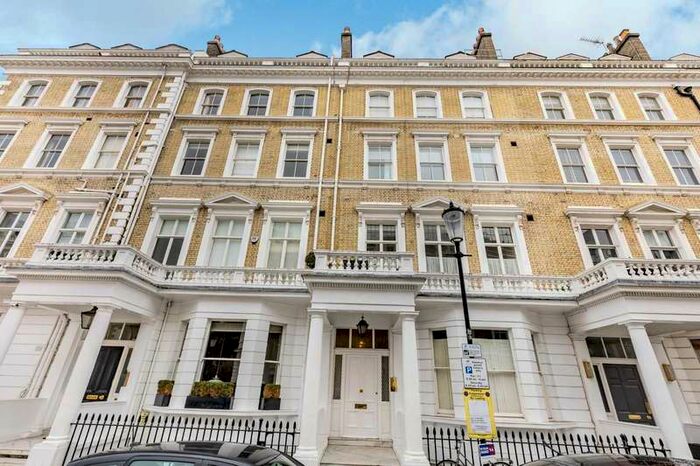 2 Bedroom Flat To Rent In Onslow Gardens, London, SW7