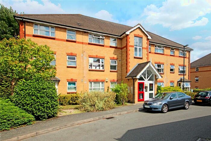 2 Bedroom Flat To Rent In Foxtail House, Taylor Close, Hounslow, TW3