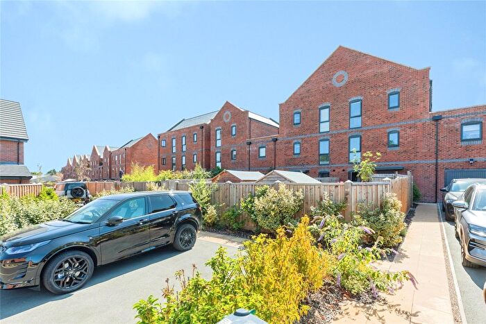 3 Bedroom Terraced House For Sale In Jones Road, Warwick, Warwickshire, CV34