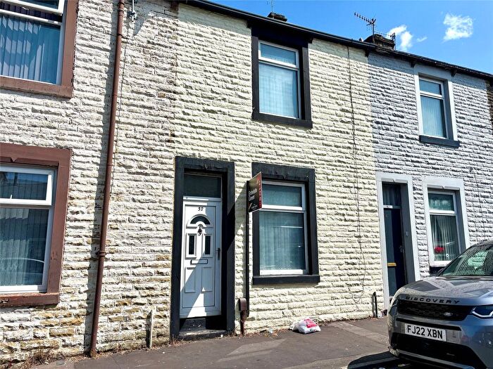 3 Bedroom Terraced House For Sale In Claughton Street, Burnley, Lancashire, BB10