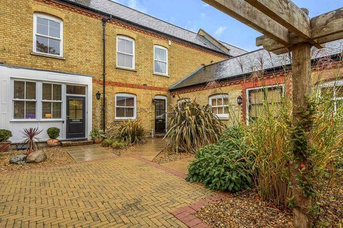 3 Bedroom Mews To Rent In Greenwood Cottages, Lawson Way, SL5