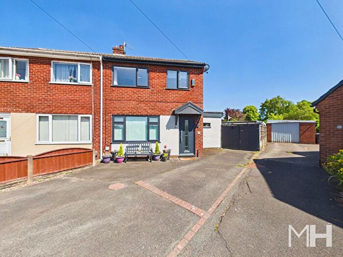 3 Bedroom Semi-Detached House For Sale In Glendale Crescent, Lostock Hall, Preston, PR5