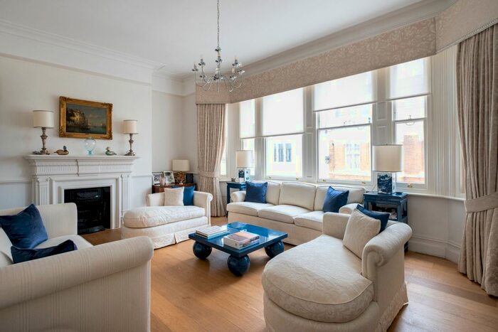 4 Bedroom Flat To Rent In Sloane Terrace, London, SW1X