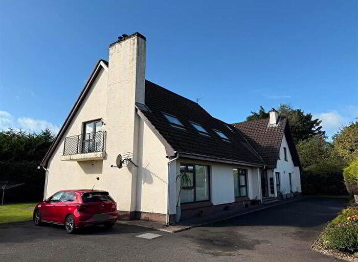 2 Bedroom Apartments For Sale In Apt, Thornleigh Court, Lisburn, BT28