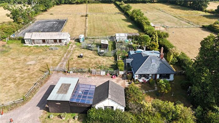 3 Bedroom Equestrian Facility For Sale In Sway Road, Tiptoe, Lymington, Hampshire, SO41