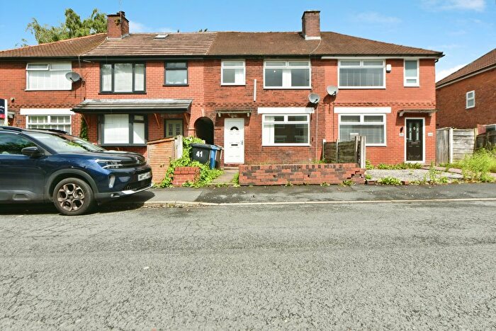 3 Bedroom Terraced House For Sale In Deepdale Drive, Pendlebury, Swinton, Manchester, M27