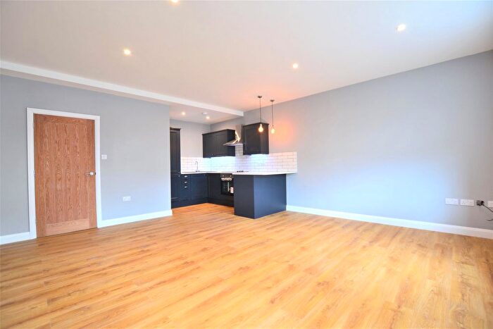 1 Bedroom Flat To Rent In Station Road, Gloucester, Gloucestershire, GL1