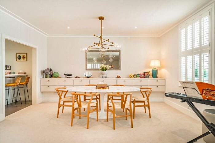 3 Bedroom Property To Rent In Queensberry Mews West, South Kensington, SW7