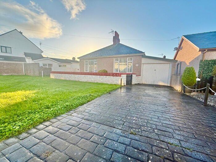 2 Bedroom Bungalow To Rent In Park View, Woodland Avenue, Porthcawl, CF36