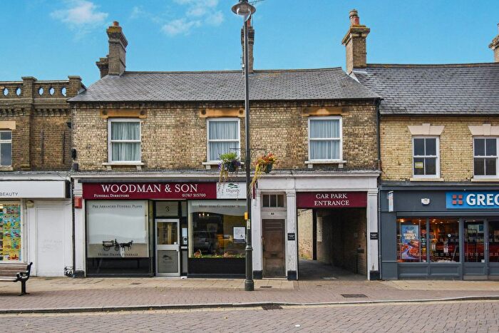 4 Bedroom Flat For Sale In Market Square, Biggleswade, SG18