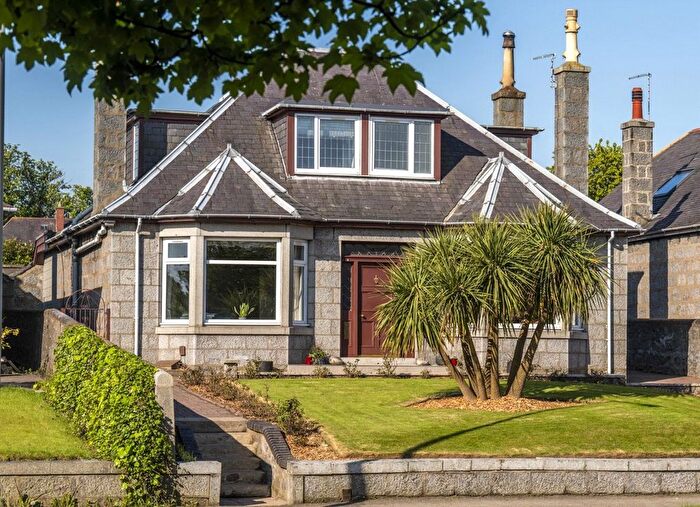 5 Bedroom Detached House For Sale In Anderson Drive, Aberdeen, AB15