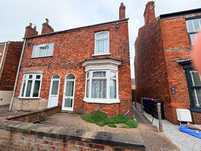 3 Bedroom Semi Detached House For Sale In Balfour Street, Gainsborough, DN21