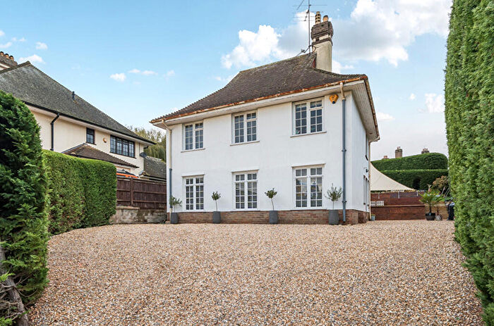 3 Bedroom Detached House For Sale In Mare Hill Road, Pulborough, RH20