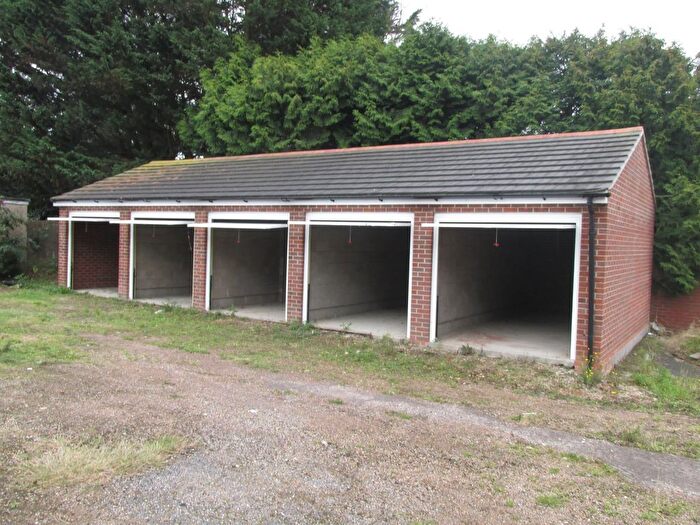 Garage / Parking To Rent In Sycamore Avenue, Chandler's Ford, Hampshire, SO53