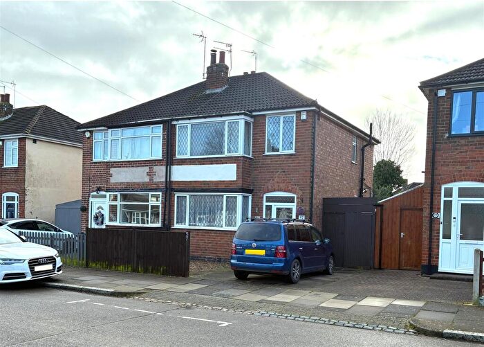3 Bedroom Semi Detached House For Sale In Eastwood Road, Aylestone, Leicester., LE2