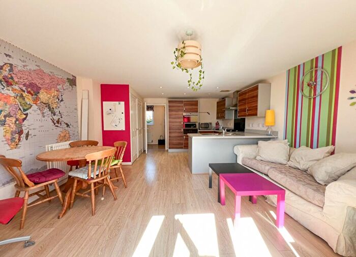 4 Bedroom Terraced House To Rent In Wordsworth Road, Horfield, Bristol, BS7