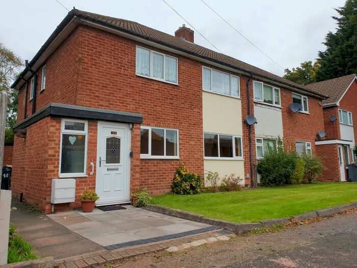 2 Bedroom Maisonette To Rent In Woodberry Walk, Birmingham, B27