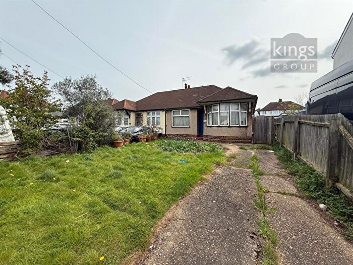 2 Bedroom Bungalow For Sale In Waltham Way, London, E4