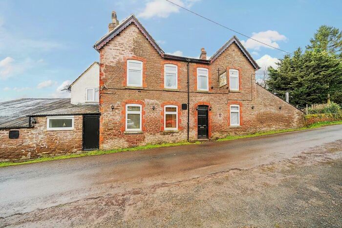 5 Bedroom Detached House For Sale In A Five Bedroom Public House And Family Home., Herefordshire, HR2