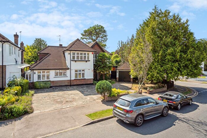 4 Bedroom Detached House For Sale In Westbury Road, Northwood, HA6