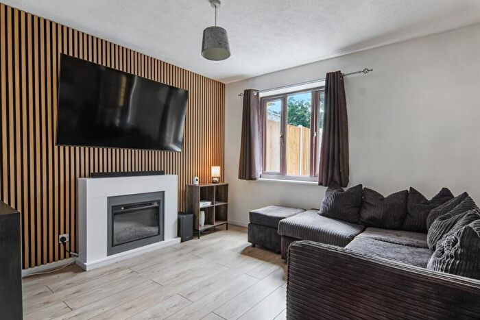 3 Bedroom Terraced House For Sale In Grove Lane, Keresley End, CV7